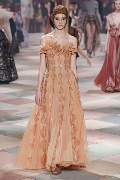 Look 56